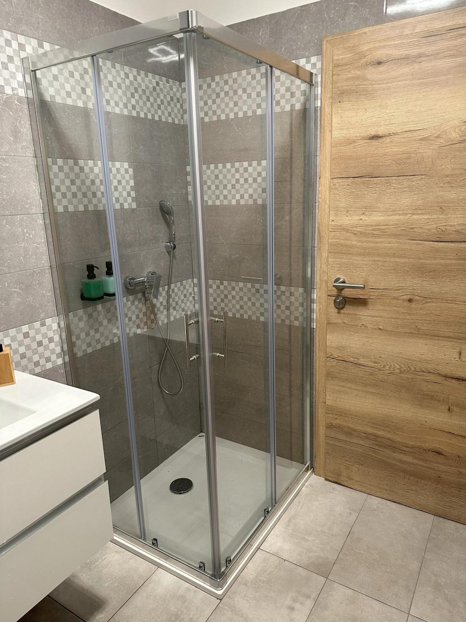 Apartma Anze Samec Dobravlje Екстериор снимка