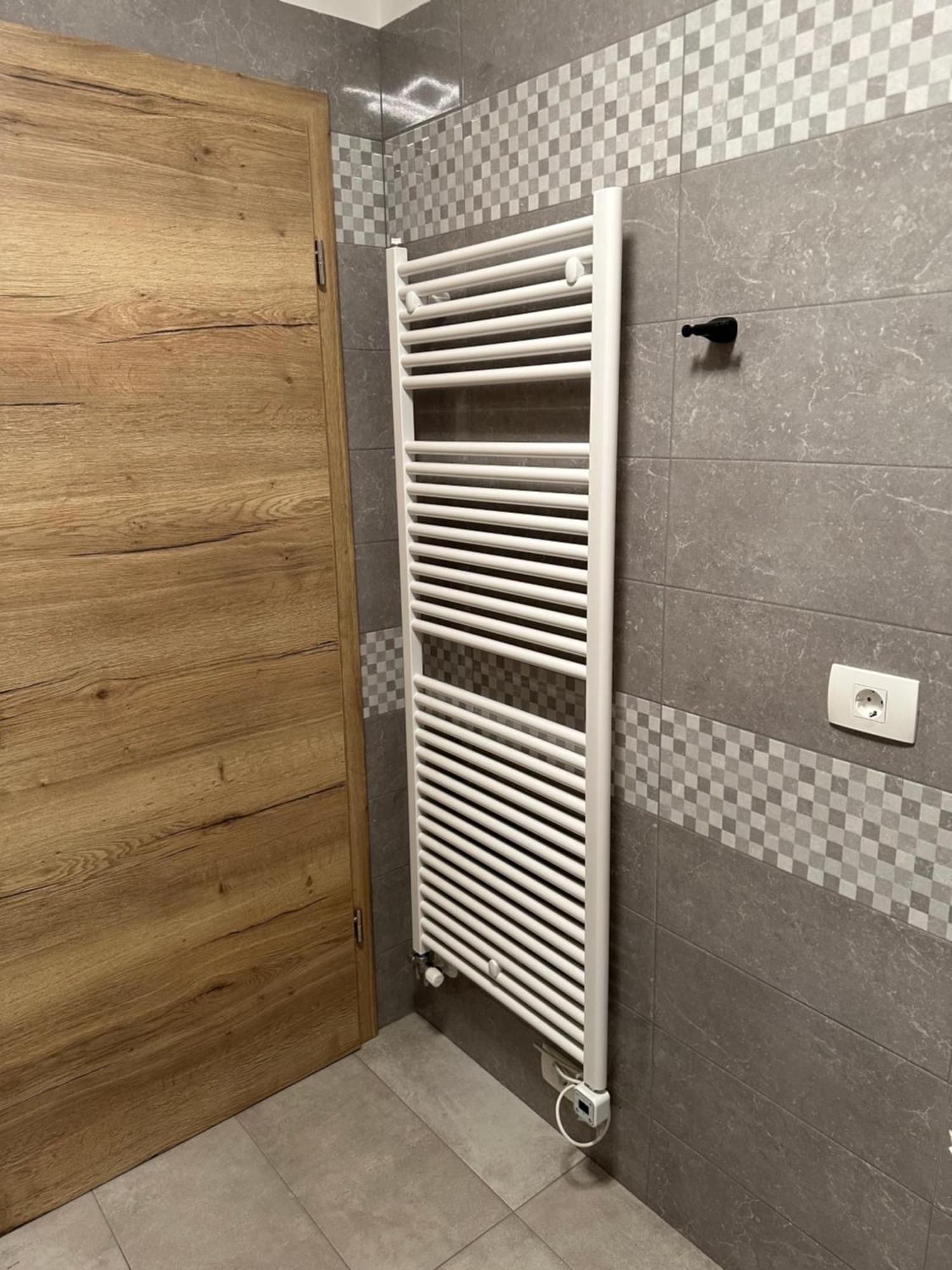 Apartma Anze Samec Dobravlje Екстериор снимка